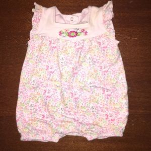 👶🏻 0-3 month romper - never worn